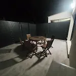 T2 Avec Terrasse Et Piscine Chauffée En Option Hébergement de vacances *