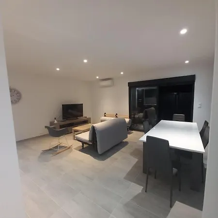T2 Avec Terrasse Et Piscine Chauffée En Option Hébergement de vacances *