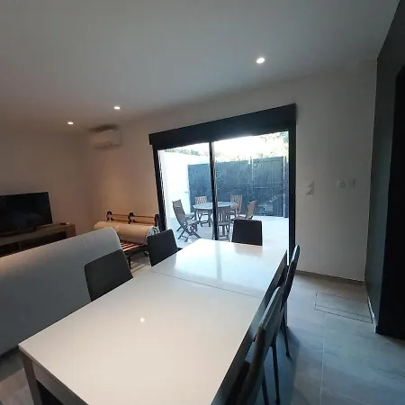 T2 Avec Terrasse Et Piscine Chauffée En Option Hébergement de vacances